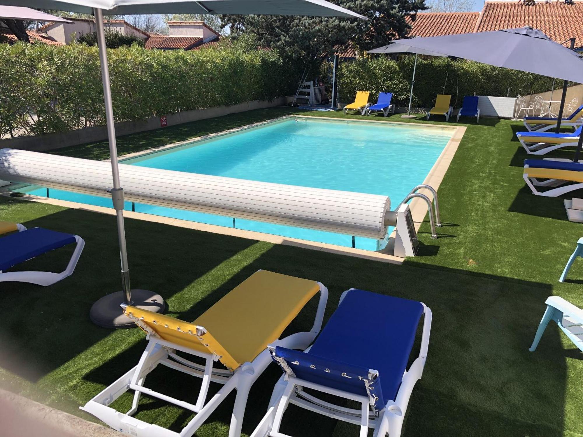Hotel Des 4 Vents "Esprit Camargue" Эг-Морт Экстерьер фото
