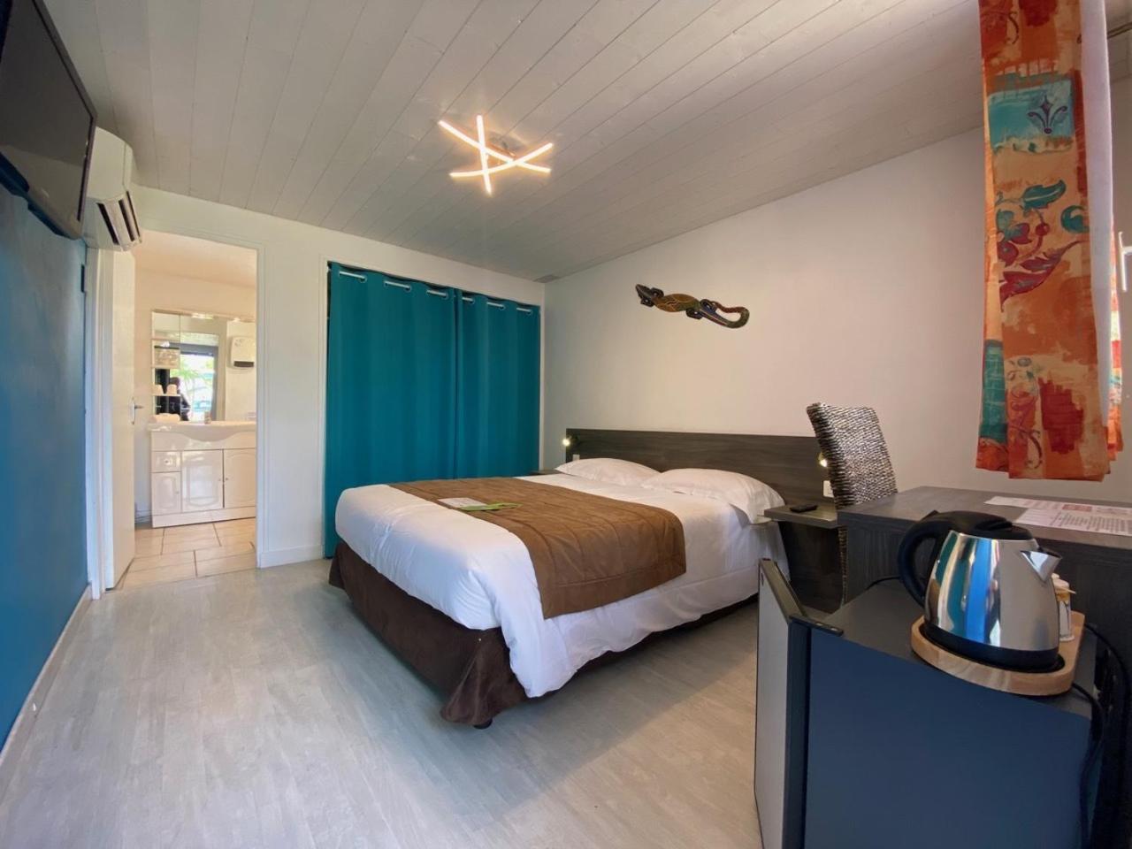 Hotel Des 4 Vents "Esprit Camargue" Эг-Морт Экстерьер фото
